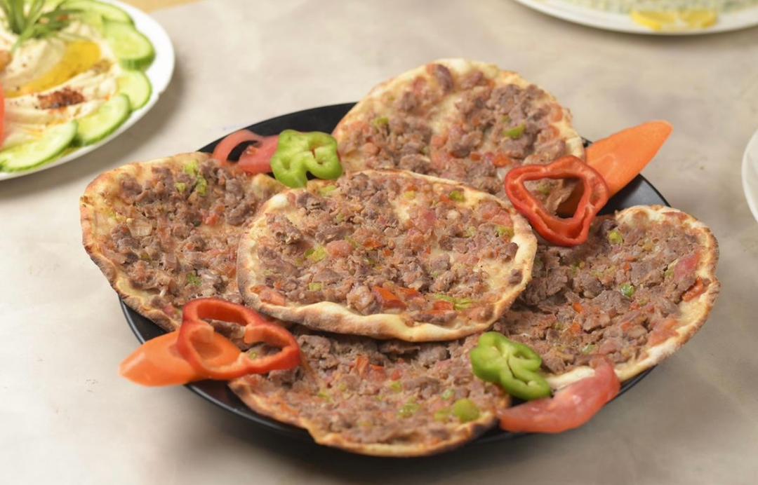 مجرمشة-عالعجين