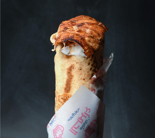 سندويشة شاورما كبيرة