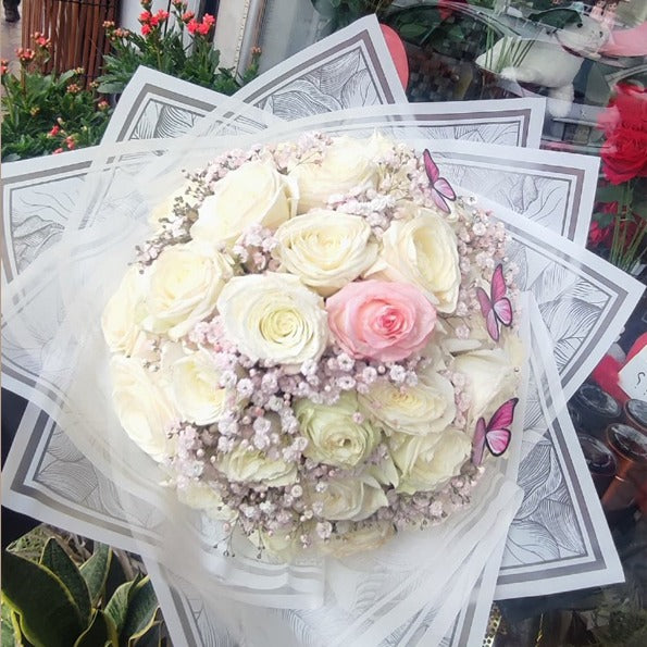 بوكيه ورد أبيض