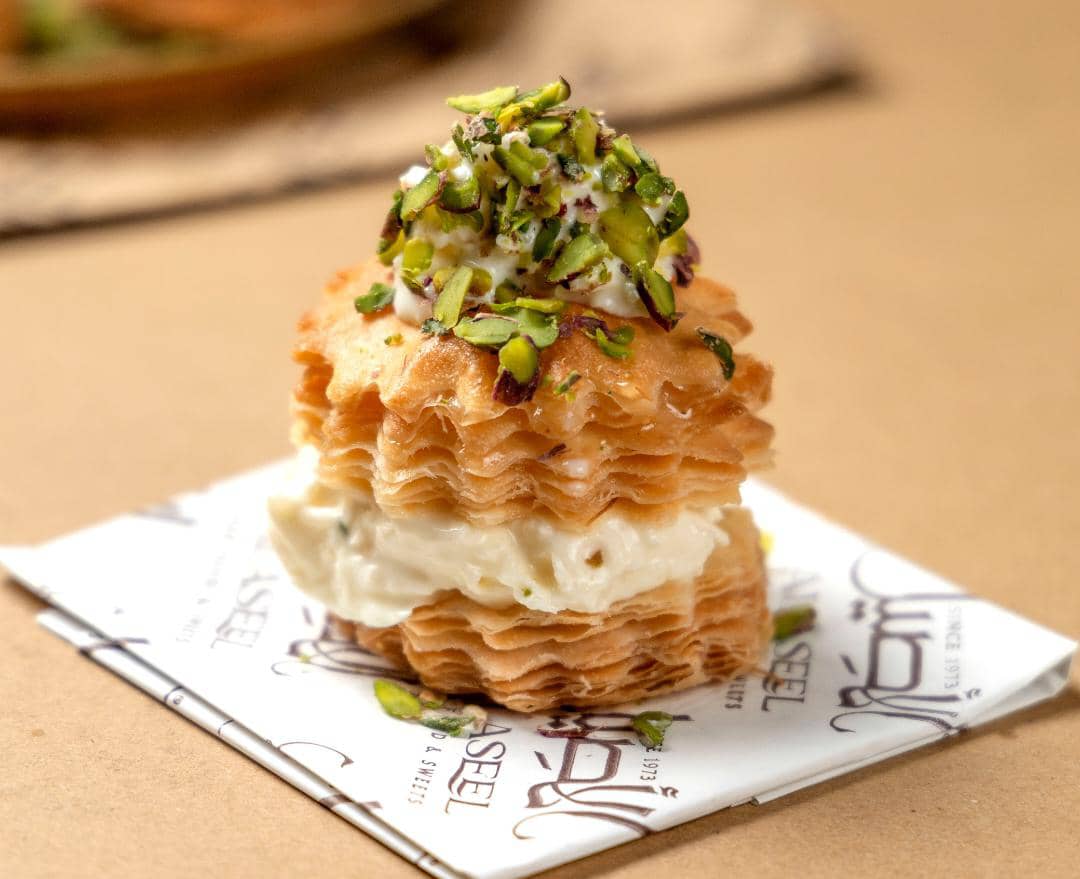 وردات بالقشطة