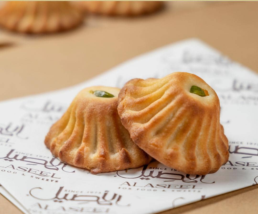 غريبة بالقشطة