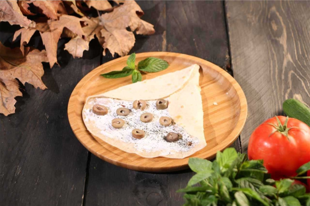 صاج لبنة وزيتون