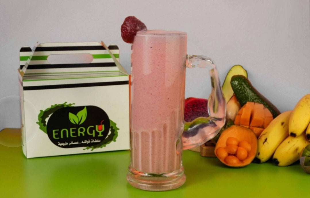 موز وحليب وفريز ( كأس )