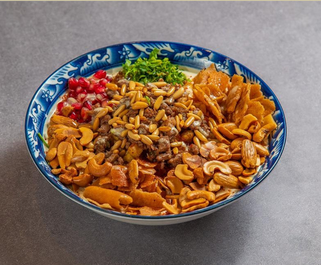 فتة بالسمن العربي و المكسرات واللحم الغنم  ( 5 شخص )