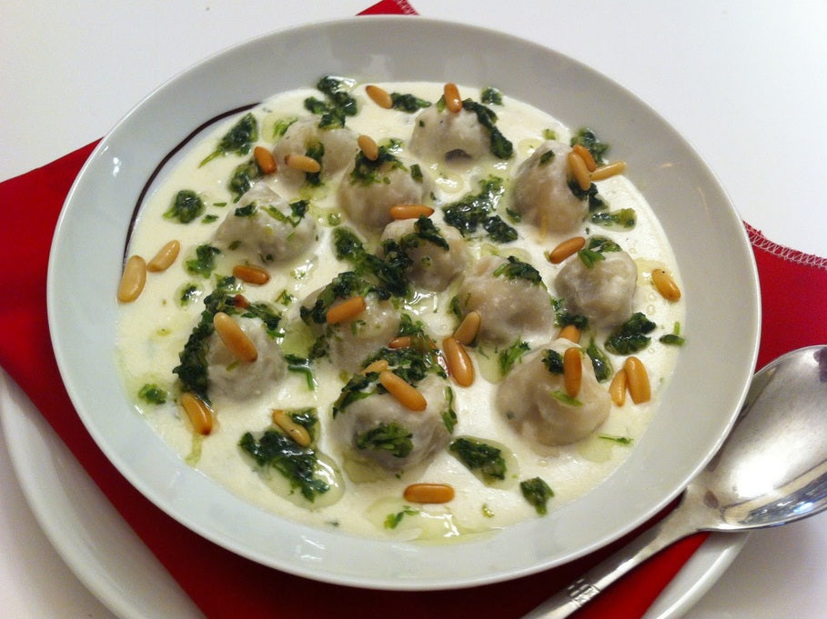 شيش-برك-مع-رز-ابيض