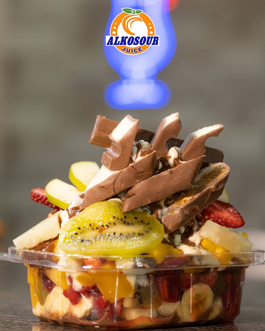 سلطة فواكه القصور