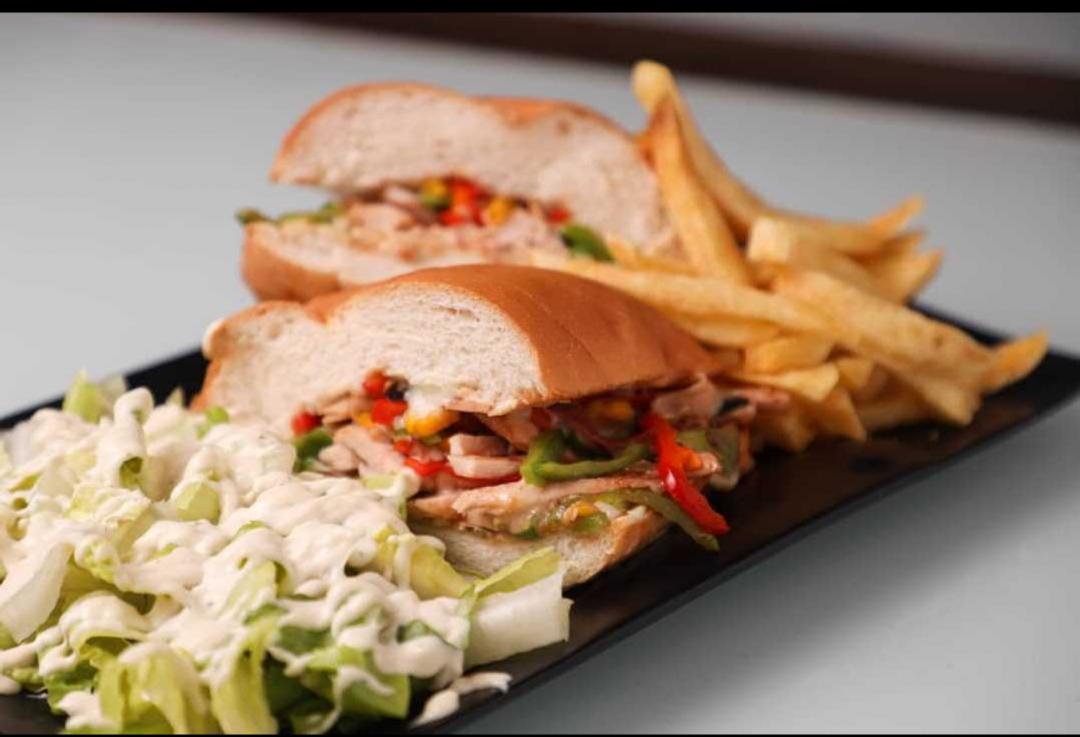 سندويش فيلادلفيا دجاج