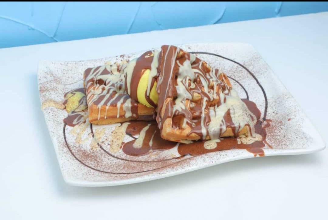 وافل مع الايس كريم