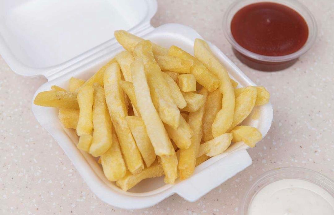 علبة بطاطا مقلية