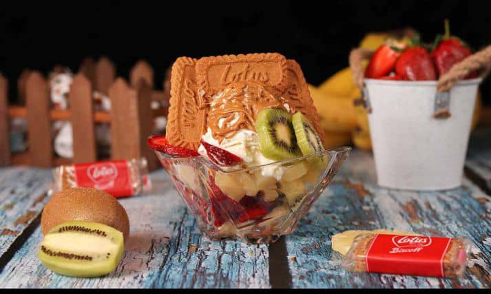 سلطة فواكه لوتس