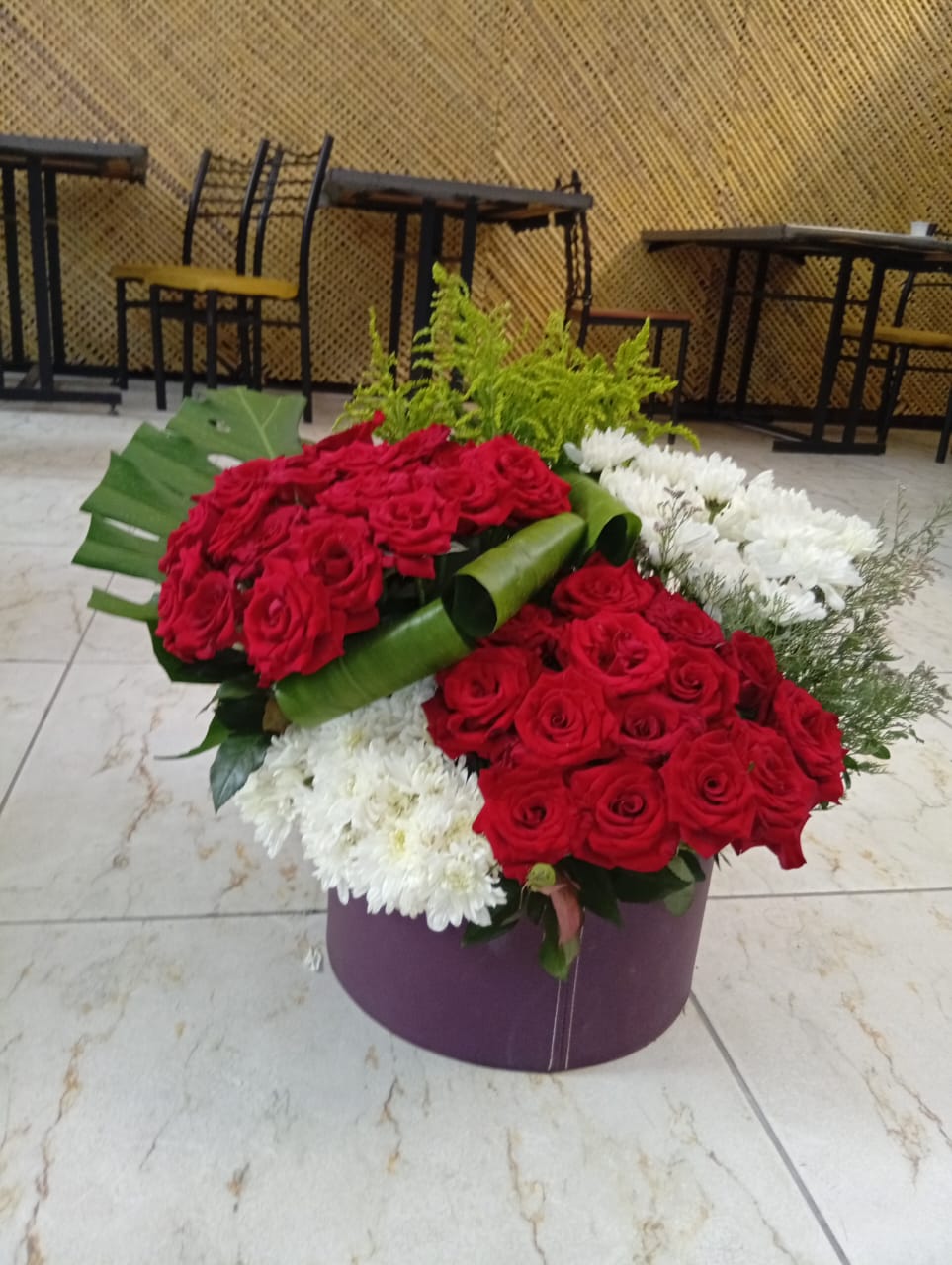 بوكس جوري وكريزو أبيض