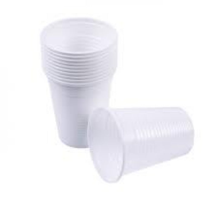 كاسات بلاستيك كبيرة